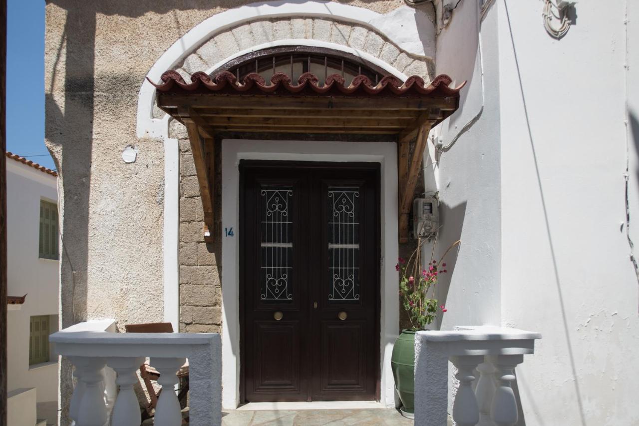 Neoclassical Manor House Poros Town Ngoại thất bức ảnh